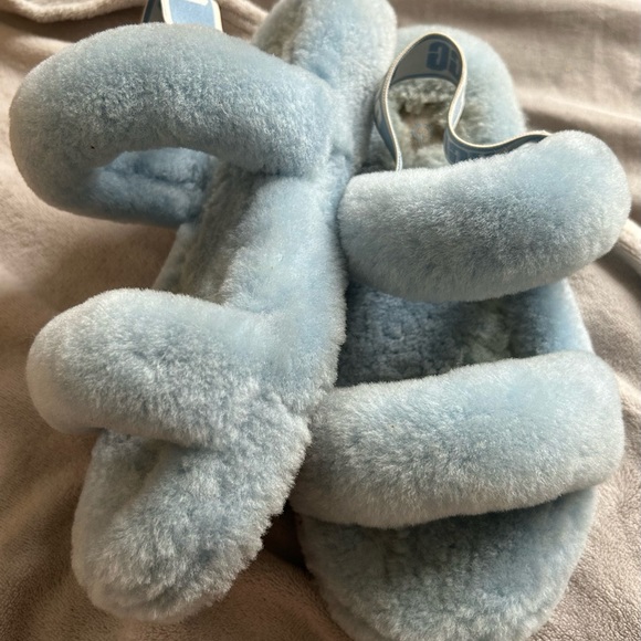 Ugg slippers/slides - Picture 2 of 4